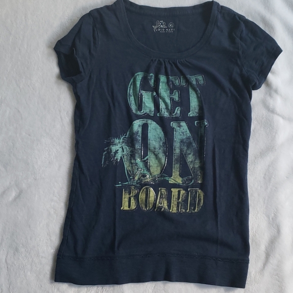 Old Navy T-shirt - Picture 1 of 1